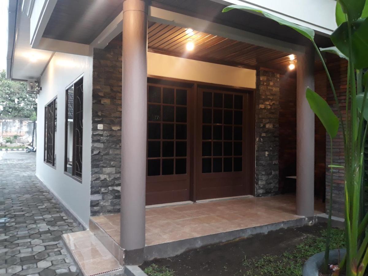 Alsalam Syariah Guesthouse Solo Extérieur photo