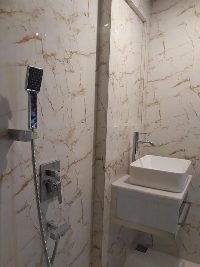 Alsalam Syariah Guesthouse Solo Extérieur photo