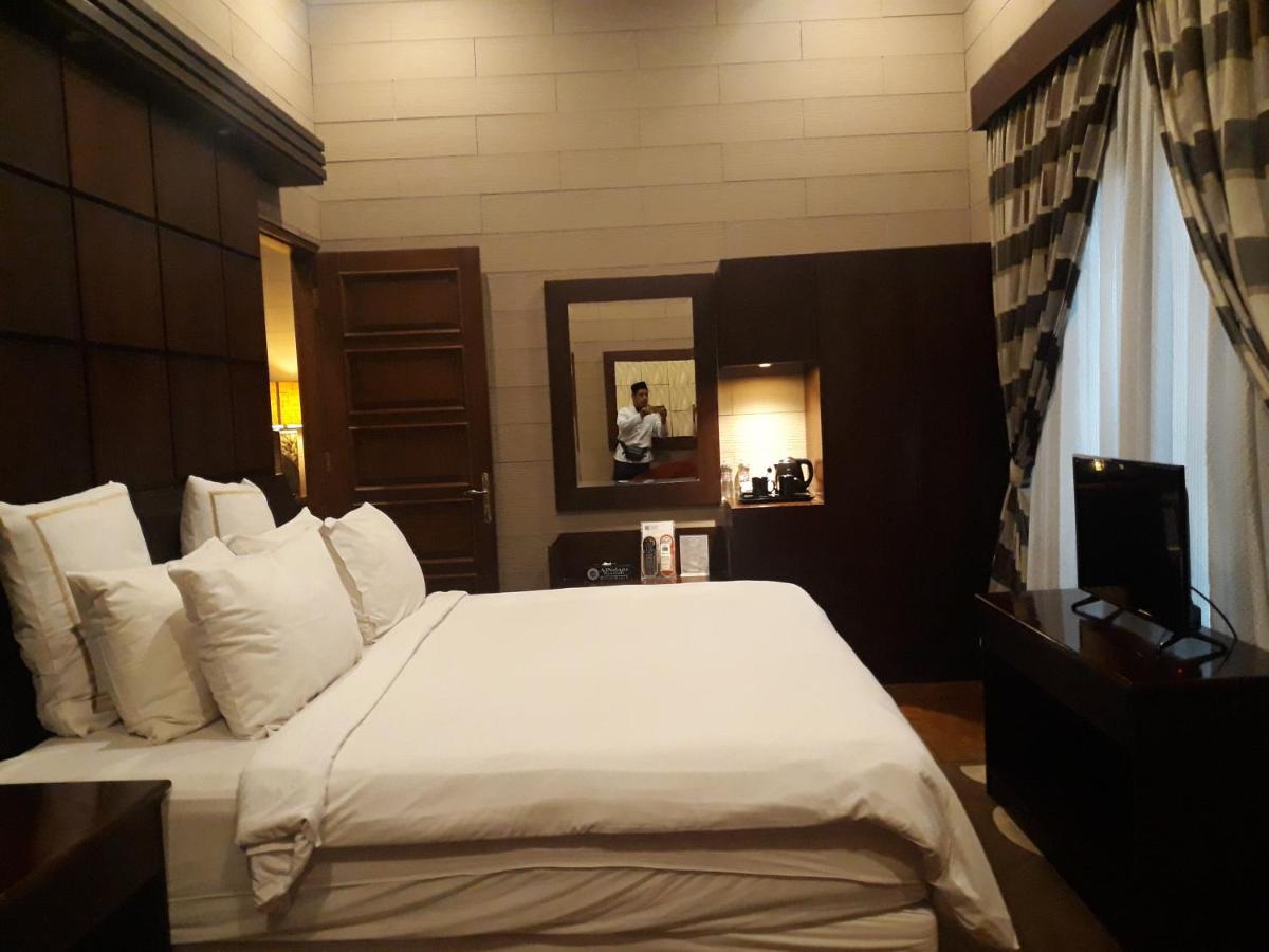 Alsalam Syariah Guesthouse Solo Extérieur photo