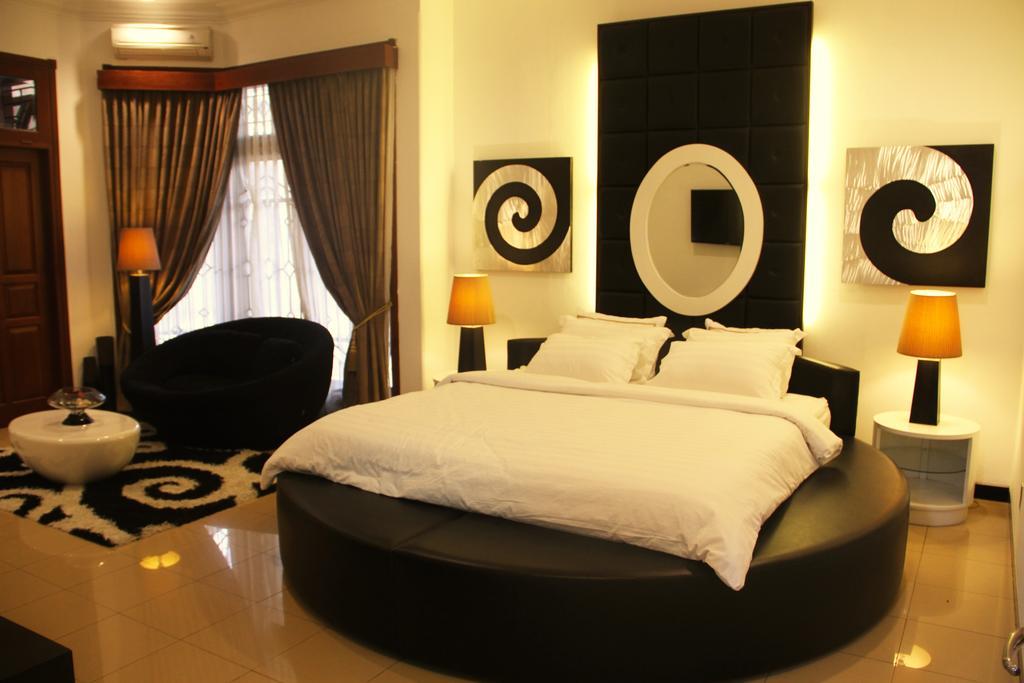 Alsalam Syariah Guesthouse Solo Extérieur photo