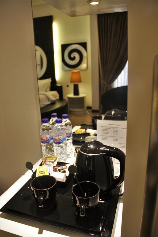 Alsalam Syariah Guesthouse Solo Extérieur photo